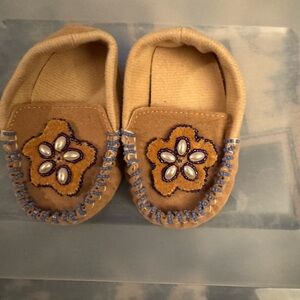 Baby moccasins with beadwork